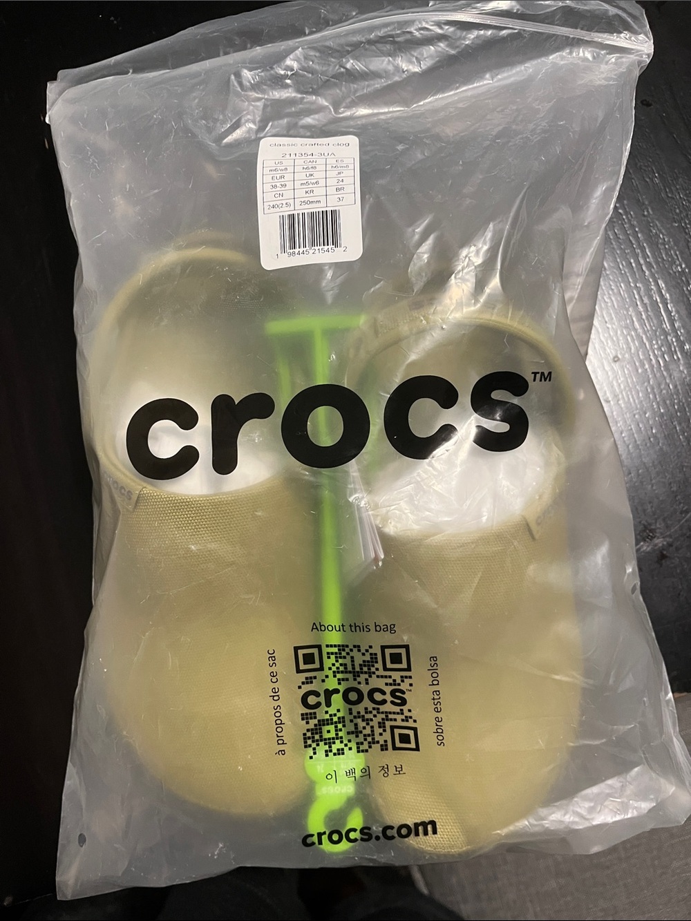 CROCS Canvas Clog in Green - Picture 5 of 5